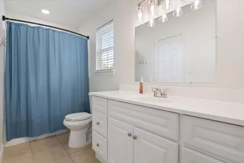Bath - 190 Young Ranch Rd, Georgetown, TX 78633 photo 6 of 6
