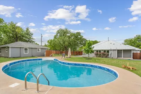 Exterior - 190 Young Ranch Rd, Georgetown, TX 78633 photo 3 of 13