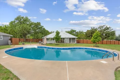 Exterior - 190 Young Ranch Rd, Georgetown, TX 78633 photo 4 of 13