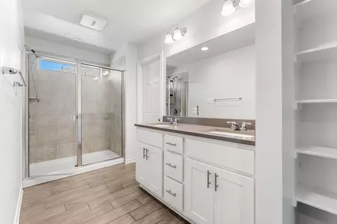 Bath - 974 Pepperbark Loop, Buda, TX 78610 photo 1 of 2