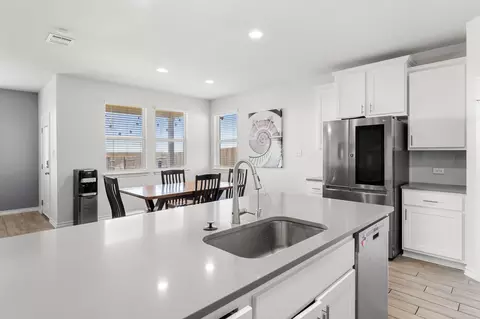 Kitchen - 974 Pepperbark Loop, Buda, TX 78610 photo 4 of 7