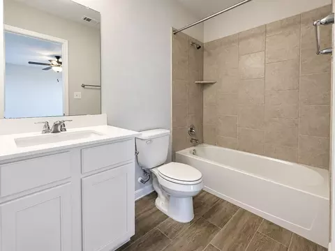 Bath - 2801 Seneca Path #32, Leander, TX 78641 photo 1 of 3