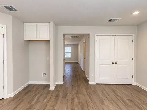 Entry Way - 2801 Seneca Path #32, Leander, TX 78641 photo 1 of 3