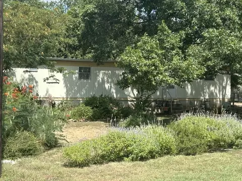 105 Elizabeth Dr, Spicewood, TX 78669