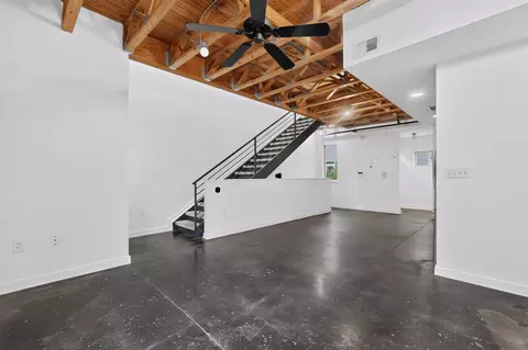 1601 E 5th St #211, Austin, TX 78702