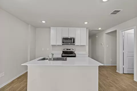 Kitchen - 2203 Loganberry Ln, Luling, TX 78648 photo 2 of 5