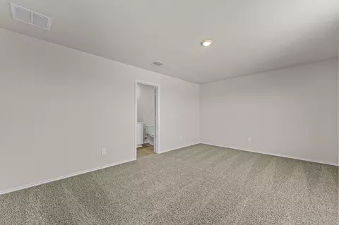 Bedroom - 2203 Loganberry Ln, Luling, TX 78648 photo 7 of 14