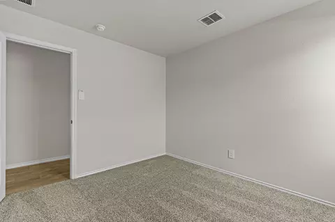 Bedroom - 2203 Loganberry Ln, Luling, TX 78648 photo 12 of 14