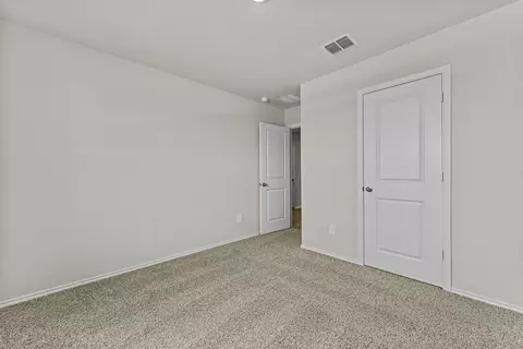 Bedroom - 2203 Loganberry Ln, Luling, TX 78648 photo 2 of 14