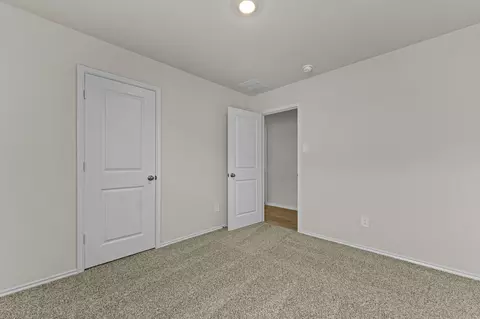Bedroom - 2203 Loganberry Ln, Luling, TX 78648 photo 5 of 14