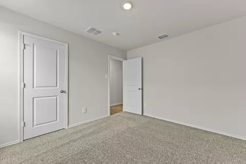 Bedroom - 2203 Loganberry Ln, Luling, TX 78648 photo 11 of 14
