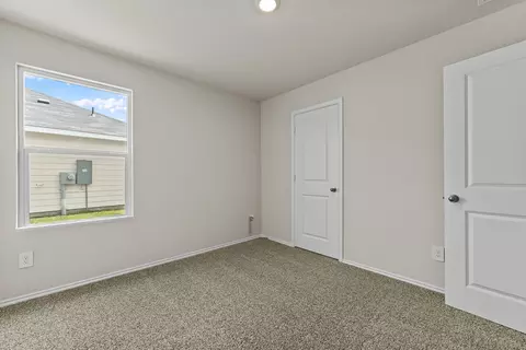 Bedroom - 2203 Loganberry Ln, Luling, TX 78648 photo 3 of 14