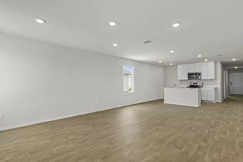 Living - 2203 Loganberry Ln, Luling, TX 78648 photo 4 of 4