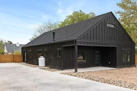 1312 W Clark St, Bartlett, TX 76511