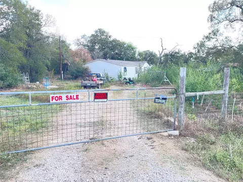 21906 Silvia Dr, Elgin, TX 78621