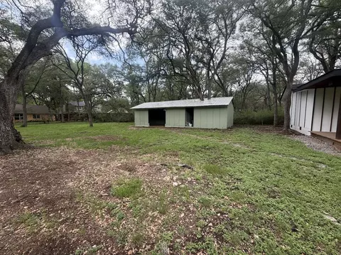 8904 Chisholm Ln, Austin, TX 78748
