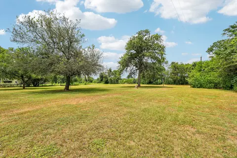 Exterior - 122 Dodd Preston Rd, Elgin, TX 78621 photo 9 of 9