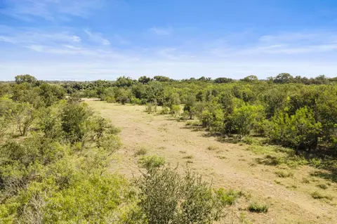 625 Callihan Rd, Luling, TX 78648 photo 25