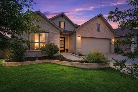 2028 Caritas Dr, Leander, TX 78641