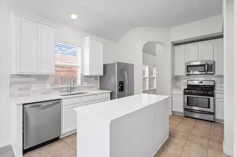 1404 Augusta Bend Dr, Hutto, TX 78634
