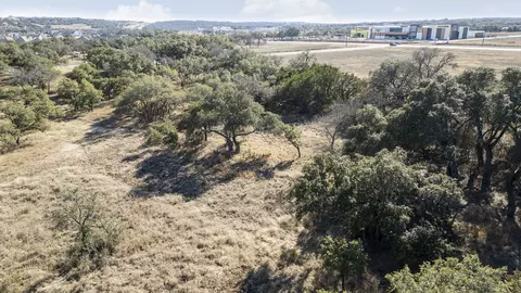 204 E Rio Ranch Rd, Georgetown, TX 78628 photo 4