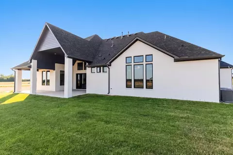 Exterior - 2992 Heritage Heights Rd, Leander, TX 78641 photo 3 of 3
