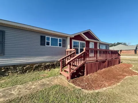 845 Caldwell St, Lexington, TX 78947