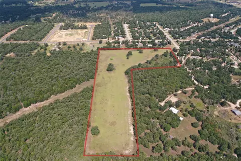 446 Las Lomas Dr, Elgin, TX 78621 photo 6