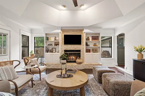 3701 Indian Point Dr, Austin, TX 78739