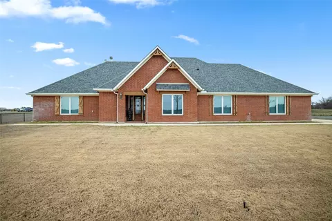 1800 County Road 305, Jarrell, TX 76537