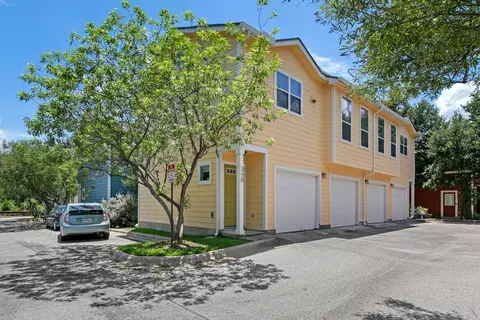 1601 Miriam Ave #216, Austin, TX 78702