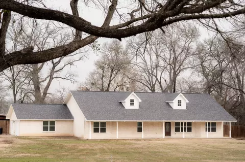 788 Fm 2571, Smithville, TX 78957