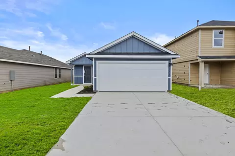 196 Surrey Oaks, Maxwell, TX 78656