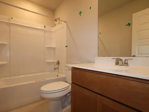 Bath - 20009 Cornyn Ln, Manor, TX 78653 photo 2 of 2
