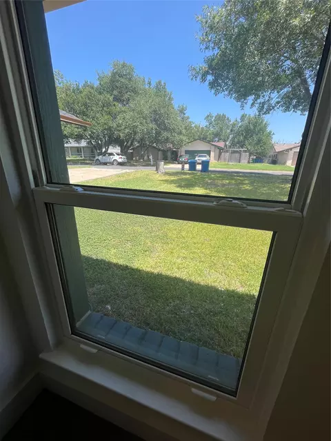 Other - 322 Mcclendon Dr, Elgin, TX 78621 photo 7 of 9