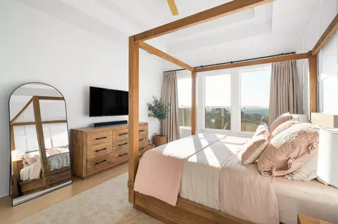Bedroom - 6220 Sontag Dr, Austin, TX 78738 photo 2 of 6