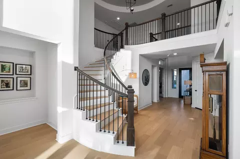 Entry Way - 6220 Sontag Dr, Austin, TX 78738 photo 2 of 4