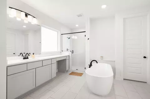 Bath - 6220 Sontag Dr, Austin, TX 78738 photo 1 of 7