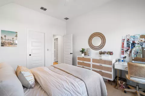 Bedroom - 6220 Sontag Dr, Austin, TX 78738 photo 6 of 6