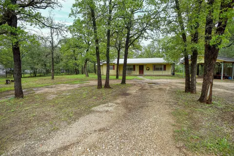 124 Blue Oaks Dr, Cedar Creek, TX 78612