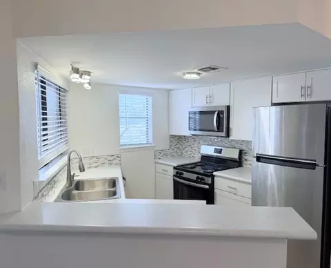 2500 Burleson Rd #713, Austin, TX 78741