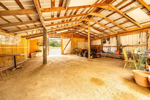 310 Union Hill Rd, Luling, TX 78648 photo 7