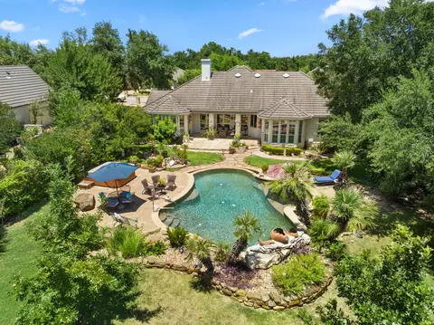932 Vanguard St, Lakeway, TX 78734