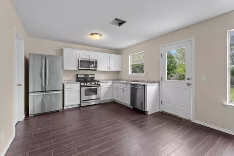 Kitchen - 172 Discovery, Kyle, TX 78640 photo 2 of 2