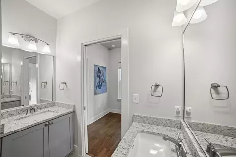 Bath - 3019 Lyons Rd, Austin, TX 78702 photo 3 of 4