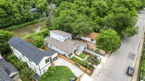 View/Area - 3019 Lyons Rd, Austin, TX 78702 photo 2 of 2