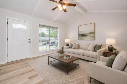 200 E Pheasant Dr, Austin, TX 78753