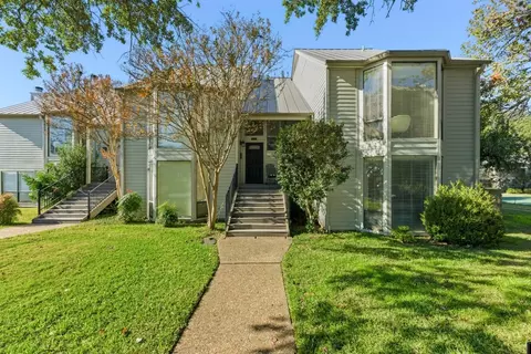 107 World Of Tennis Sq, Lakeway, TX 78738