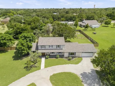 411 Carriage Oaks Dr, Liberty Hill, TX 78642