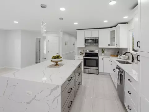 411 Carriage Oaks Dr, Liberty Hill, TX 78642